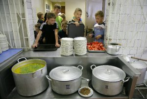 Причиной отравления детей в лагере «Солнышко» стала антисанитария в пищеблоке