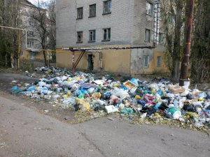 Жители 6-го Динамовского проезда: «Мы тонем в кучах мусора!»