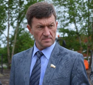 Сергей Канчер потребовал от чиновника ежедневно следить за стройкой нового ФОКа в Заводском районе