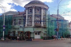 Дому Корнилова на Московской вернут светло-желтый цвет