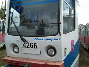 «Новые» московские трамваи: ржавые, бесплатные, теперь свои