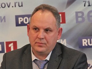 Губернатора просят уволить зампреда Василия Разделкина