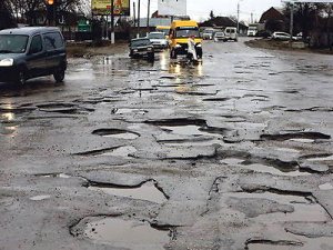 Облминтранс обнаружил дефекты на отремонтированных участках дорог