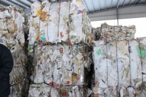 В Энгельсе из коммунальных отходов отсортировали 100 тонн картона