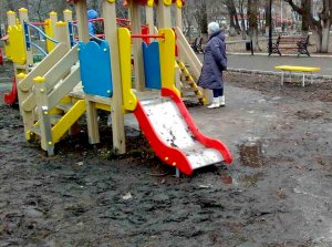 Россиян с детства приучают к грязи