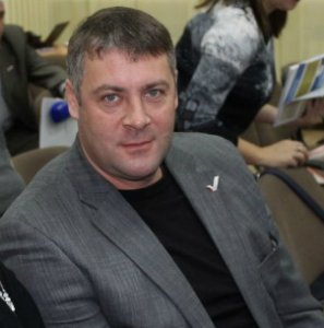 Михаил Жуковский начал отвечать на вопросы читателей «Стройсара»