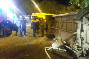 В ДТП на Энтузиастов в Саратове погиб водитель маршрутки, 4 пассажира пострадали