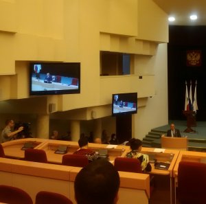 Кандидат Игорь Молчанов отделался трехминутным выступлением