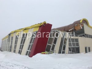 В Саратове обрушилась крыша строящегося рынка