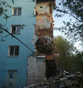 Рухнувшим домом на пр. Строителей управляет «УК Ленинского района»
