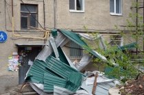 В Саратовской области из-за ветра крыш лишились 18 домов