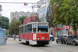 В Саратове остановились четыре маршрута трамваев