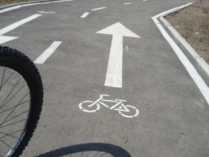 В Октябрьском и Фрунзенском районах появятся велодорожки, в Детском парке – пункт велопроката