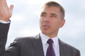 Юрий Моисеев: «В 2015 году аэродром нового аэропорта в Сабуровке будет готов»