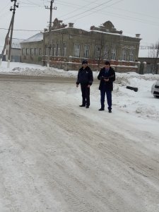 Администрацию наказали за гололед и темноту