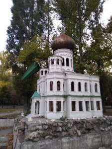 Разрушенный макет храма на 50 лет Октября нуждается в восстановлении