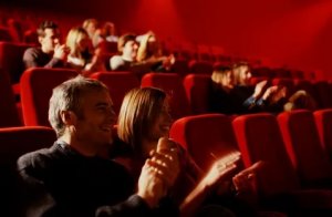 Театрам разрешат заполнять залы на 50%