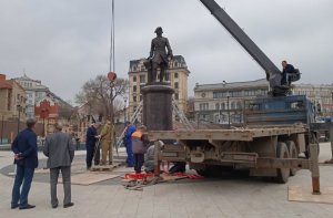 Из-за открытия памятника Петру Первому в Саратове вводятся ограничения движения