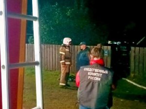 В Аткарске на пожаре в доме погибли две женщины