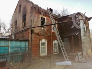 В расселенном доме на Валовой на пожаре погиб мужчина