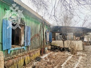 В Краснокутском районе на пожаре из-за непотушенной сигареты погиб мужчина