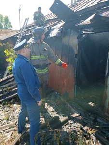 В Саратовской области в результате пожара погибли двое детей