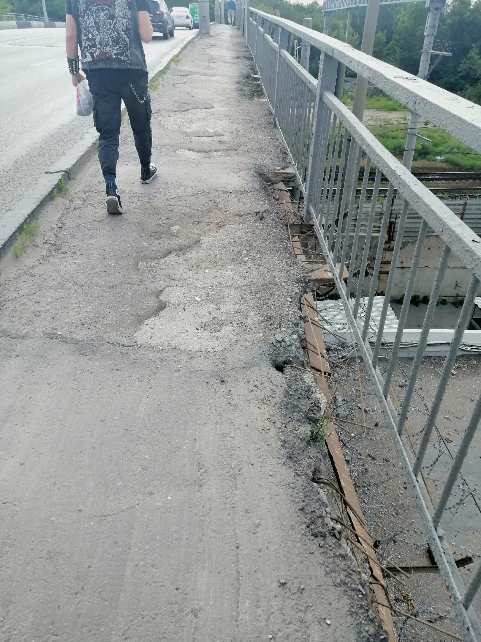 Саратовцы просят отремонтировать мост на ул. Степана Разина