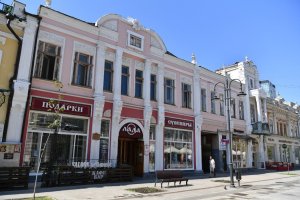 Начался ремонт фасадов на Столыпина и Волжской