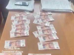 Подрядчик передал сотруднику ГУ МВД взятку в 300 тысяч. Возбуждено дело