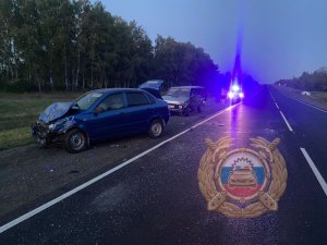 В ДТП в Хвалынском районе пострадали женщина и двое детей