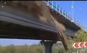 По факту обрушения Гусельского моста возбудили уголовное дело