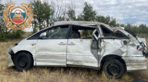 В Ершовском районе опрокинулась Toyota. Два человека погибли, четверо в больнице