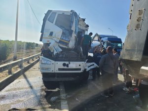 На трассе в Татищевском районе погиб автомобилист