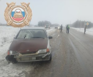 В Новых Бурасах автомобиль сбил двух пешеходов. Один пострадавший скончался