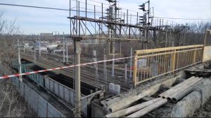 Начинается демонтаж моста на «Стрелке»