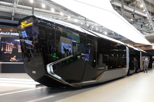 В Екатеринбурге представили новую модель трамвая будущего – «iPhone на рельсах».