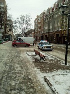 Саратовцы сообщают о рейде ГИБДД по выявлению незаконной парковки на ул. Волжская