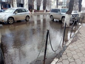 В центре Саратова заливает улицы Чапаева и Б. Казачью