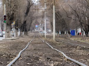 Саратовские чиновники до сих пор не выполнили обещанный в мае ремонт «танцующих» трамвайных путей