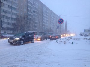 Снегопад. Властям Саратова не удалось избежать транспортного коллапса