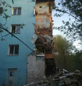 В Саратове обрушилось пятиэтажное общежитие
