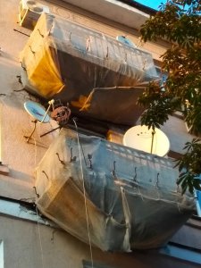 Опасные балконы проспекта Кирова