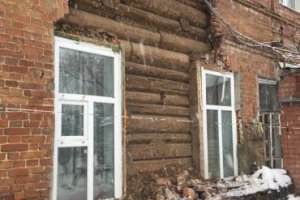 В Балашове обрушилась кладка жилого дома